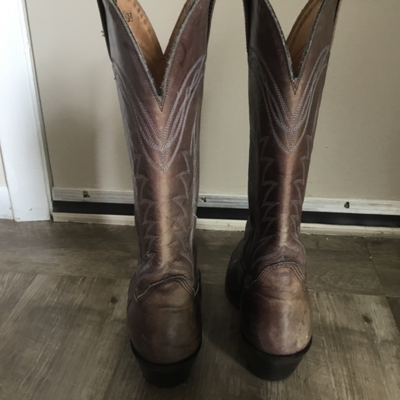 Biltrite Distressed Cowgirl Boots - Picture 10 of 10